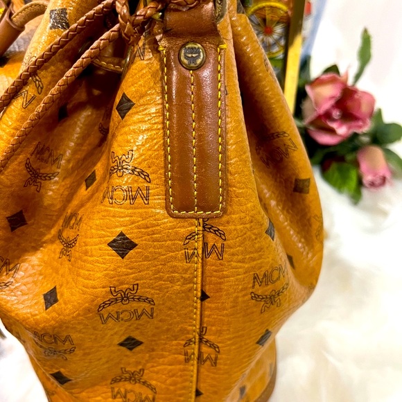 MCM Visetos Bucket Bag - Picture 14 of 14